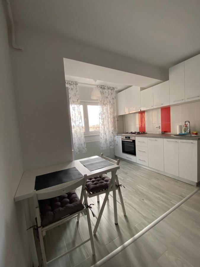 Zian Flat * Bucureşti